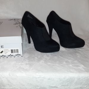 Rampage booties. Size 7.5 Black Suede